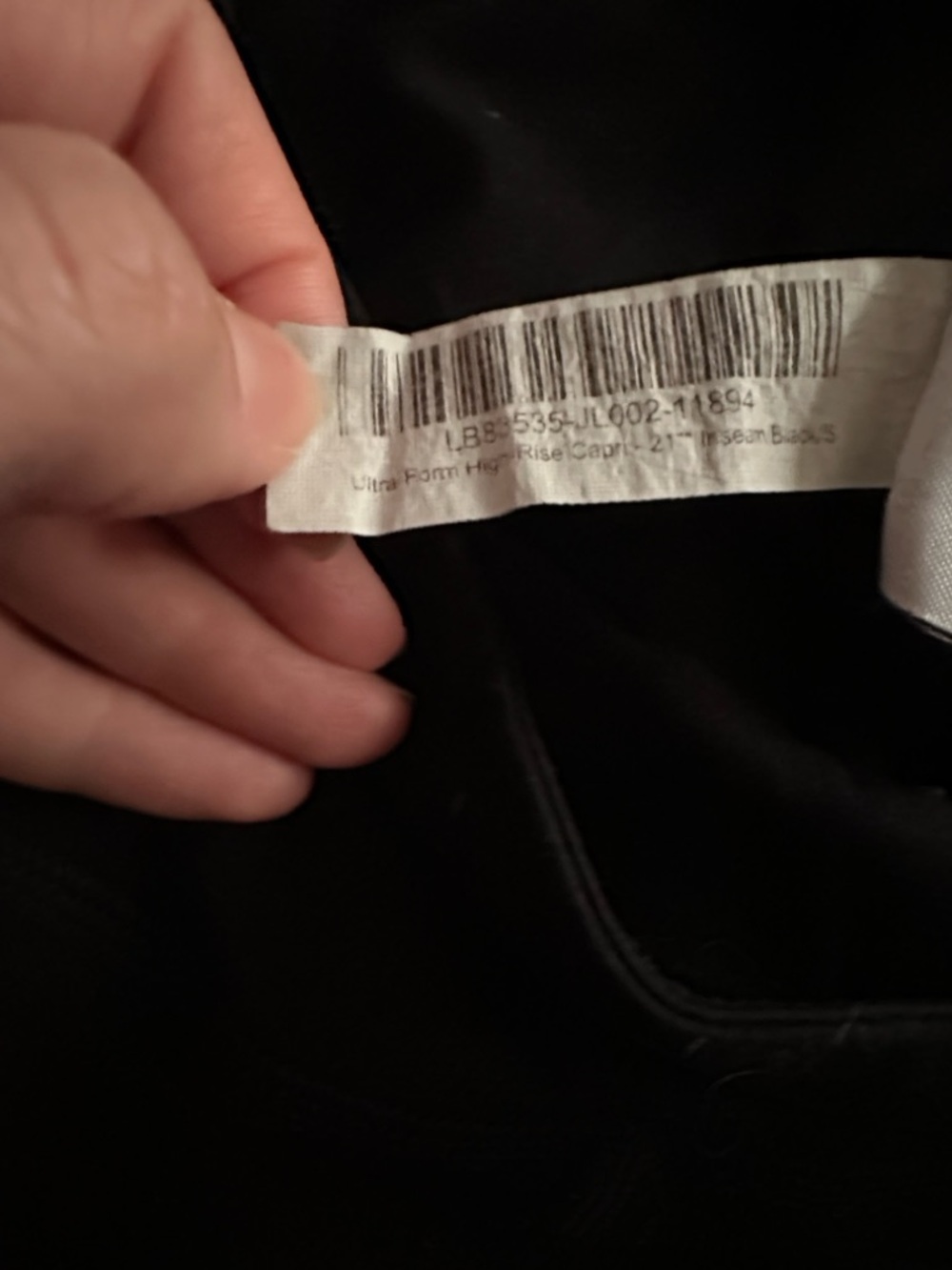 Quince Ultra Form High Rise Capri 21” Inseam Black Small - Picture 5 of 7